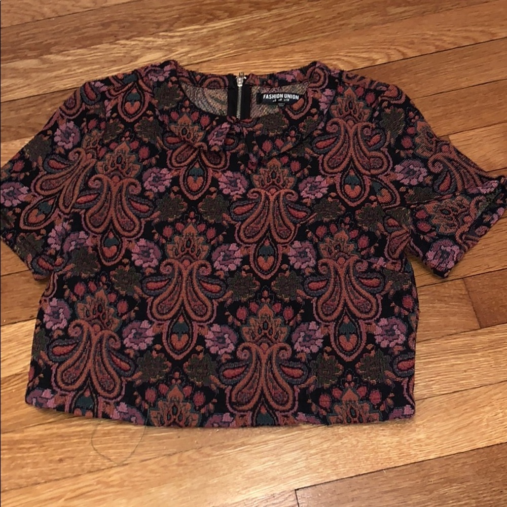 Crop top